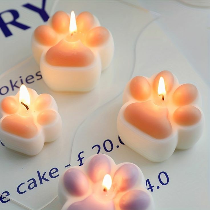 Paw Candle