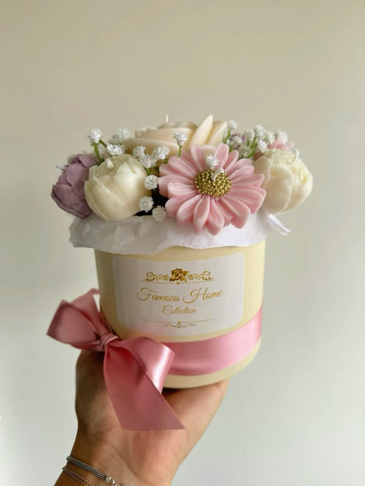 SUNLIT FORALS SCENTED CANDLE BOUQUET